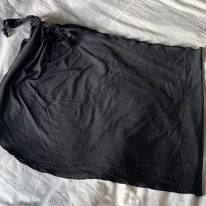 Knix Black short Sarong m/l